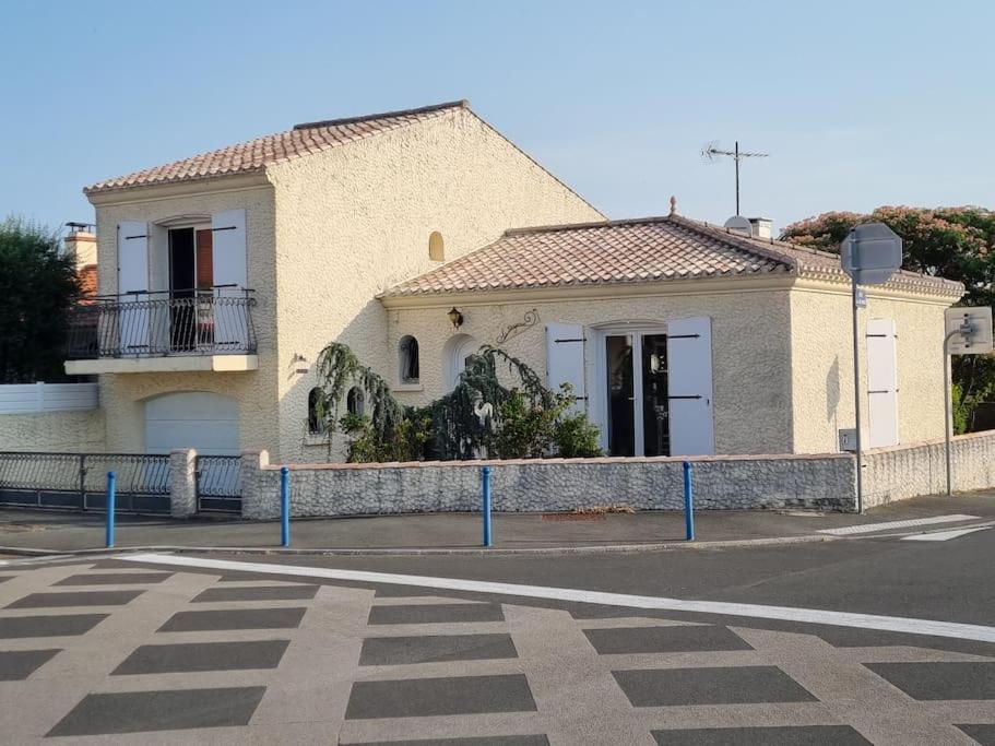 Agreable Maison Au Coeur De St Hilaire Saint-Hilaire-de-Riez Exteriör bild